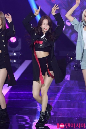 [TEN PHOTO] CLC 최유진 &#39;귀요미 소녀&#39;