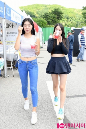 [TEN PHOTO] 서리나-이일현 &#39;걸어다니는 인형&#39;