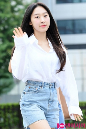 [TEN PHOTO] 우주소녀 수빈 &#39;청순 미모&#39;