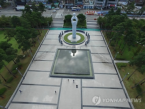 세계 유일 유엔공원 '방문객 늘어나는데 초라한 시설 제자리'