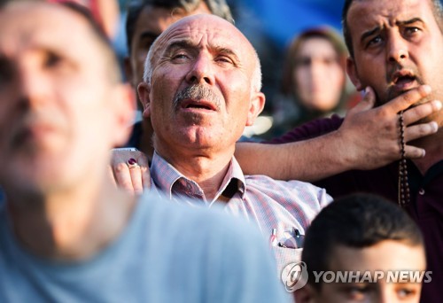 경제난 속 '에르도안 불패' 깨져…"여당 AKP, 하락 시작" 전망도