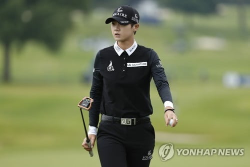 김효주, 여자 PGA 챔피언십 첫날 1타 차 2위…박성현 4위