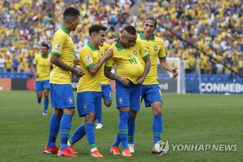 브라질, 페루 5-0 완파…조 1위로 코파아메리카 8강