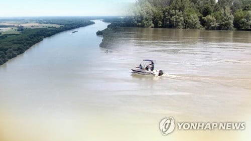 다뉴브강 유람선 사고 실종자 3명 아직…계속되는 수색