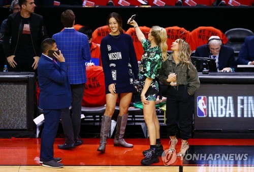 부상에서 돌아온 미셸 위 "NBA 챔피언전에 많은 영감 받아"