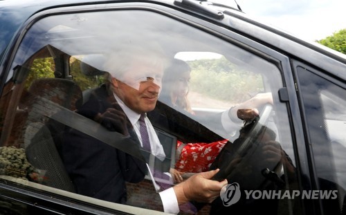 英 총리 유력 존슨, 애인과 다툼 '노코멘트'…여론 '부글부글'