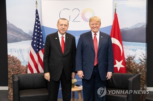 에르도안 "트럼프, 제재 얘기 없어…'내달 터키방문' 협의중"