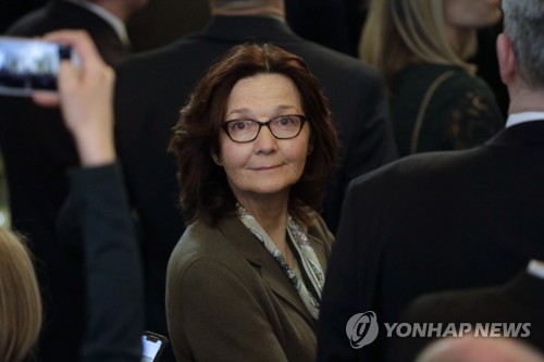 정보기관과 각 세우는 美정부, '러 스캔들' 놓고 CIA 요원 조사