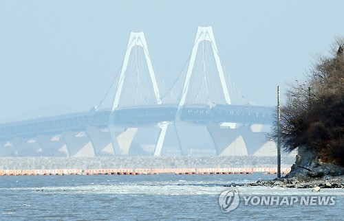 국토부 "영종·인천대교 통행료 내년 인하 어려워"