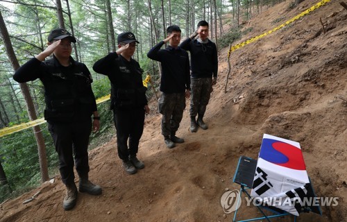 "고귀한 희생 잊지 않겠습니다"…강원 곳곳 6·25 기념식 열려