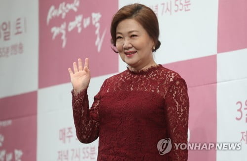 김해숙, 영화 '하얼빈'서 안중근 모친 조마리아 역
