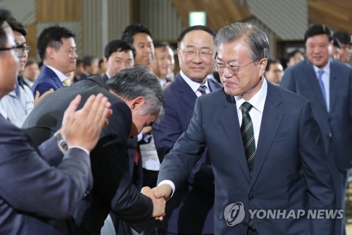 "반등 기대했는데"…미·중 갈등에 다시 내려앉은 한국 수출