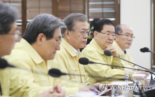 文대통령, 오전 강경화 외교장관에게 '헝가리 참사' 보고받아