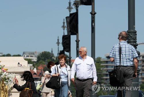 "가이드 적성이라며 좋아했는데…아들 빨리 찾아 데려나 갔으면"