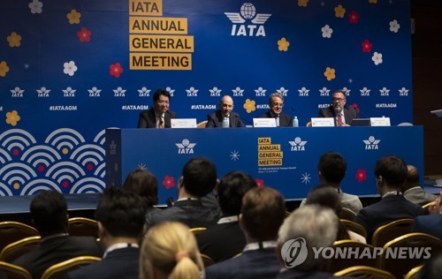 '항공업 유엔총회' IATA 총회 서울서 열려…조원태 의장석 앉아