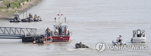 '헝가리 유람선' 수색·인양 난제 산적…드론·잠수부 투입 난망