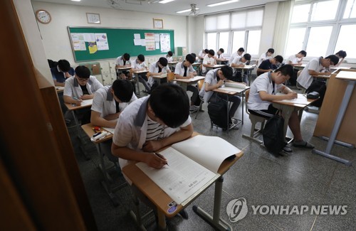 6월 모의평가, 작년 수능보다 수학·탐구 어려워…국어도 고난도