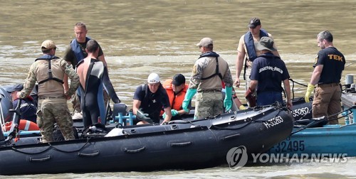 다뉴브 잠수요원들 '아찔한' 순간 처해…혼신의힘 다해 분투