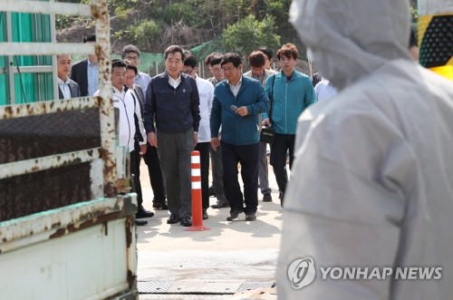 이총리, 돼지열병 방역현장서 지자체 '안일한 대처' 질책