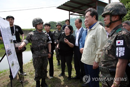 이총리, 돼지열병 방역현장 일주일새 3번 찾아 "장기전 될 것"