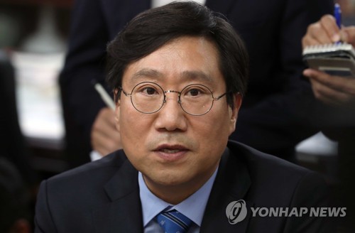 양정철, 이틀째 PK에 힘싣기…오거돈·송철호와 환담