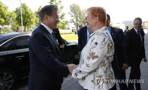 文대통령 "한반도 평화 프로세스 총력…마지막 남은 냉전 해체"