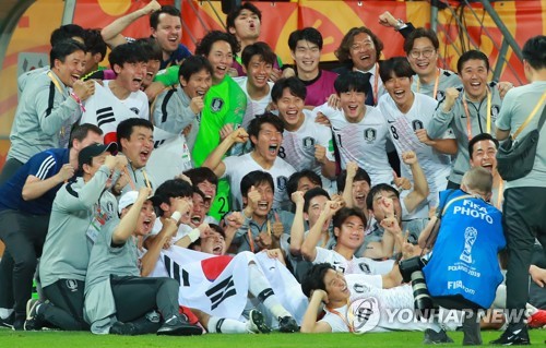 [U20축구] 정상 못 갔지만 최고성적…한국남자축구 새역사 쓴 정정용호