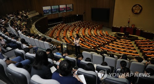 국회 파행 장기화에 여야 상임위원장 교체도 '차일피일'