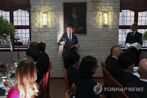 北매체, 文대통령 북유럽 순방발언 비난…"실천행동 필요한 때"(종합)