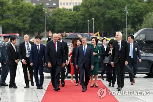 文대통령 "노르웨이처럼 평화 향한 걸음 멈추지 않겠다"