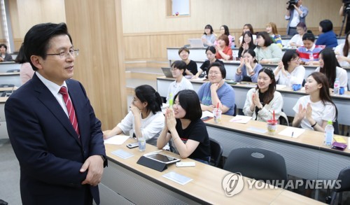 여야4당 "黃, 청년들 상처에 생소금" vs 한국당 "발언 난독증"(종합)