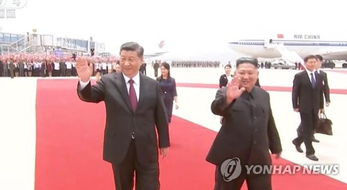 김정은 '도발자제·대화기조' 천명…비핵화 협상에 복귀하나