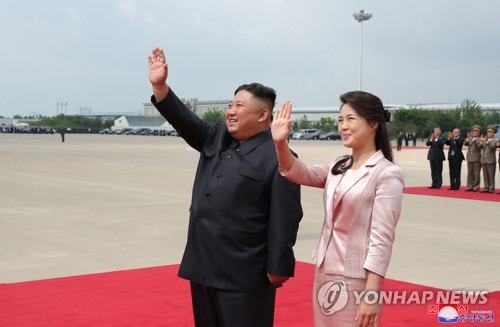 北TV가 공개한 시진핑 1박2일…김정은, 늦은 밤까지 '동행'