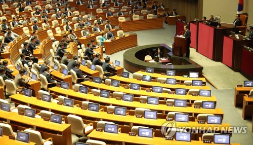 2시간만에 합의 뒤집은 한국당…의총 "협상서 얻은게 뭐냐" 성토