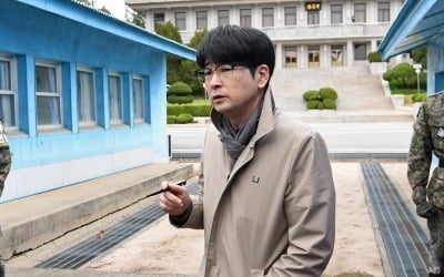 '탁현민의 오지랖' 임시완 휴가 특혜 논란 일자 현충일 행사 등 섭외 해명