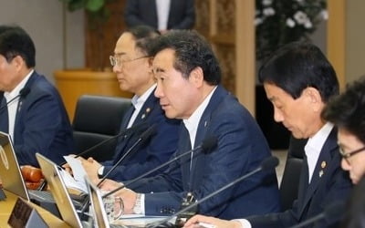 이총리 "노동자 불법·폭력 정당화될 수 없어…엄정 대응해야"