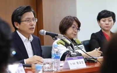 황교안 "지금은 국회 못 들어가…패스트트랙 철회·재논의해야"