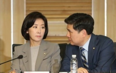 국회공전속 보수·진보 토론회…"집토끼만 쫓아 서로 혐오"