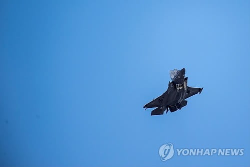 F-35 주요 결함 여전, 미 국방부 연말 시한 앞두고 고심