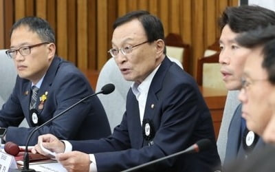 이해찬 "한국당, 민심 무겁게 받아들여야…추경심사부터 시작"