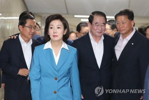 한국당, 오늘부터 상임위 전면 복귀…사실상 '정상화' 수순