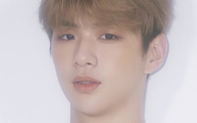 강다니엘, 고향팀 롯데 시구 꿈 이룬다…오는 9일 마운드 올라