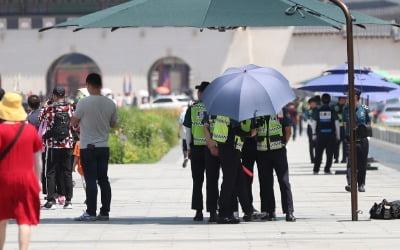 "더워도 너무 덥네"…내일 서울 등 전국 일부 지역에 올 들어 첫 폭염 경보