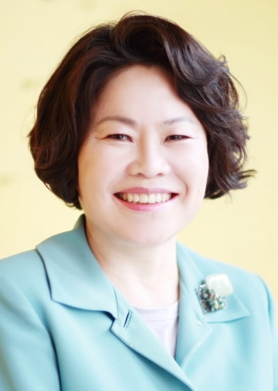 [마켓인사이트]한국공인회계사회 첫 여성 부회장 탄생… 이기화 다산회계법인 대표 선임