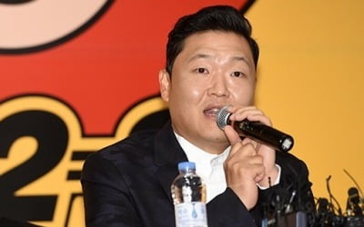 싸이, 태풍 다나스에 부산 '흠뻑쑈' 내일로 연기