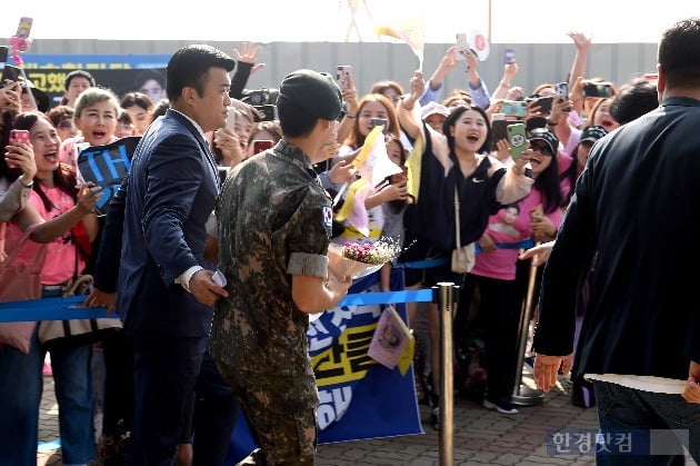 김수현 전역 /사진=변성현 기자 