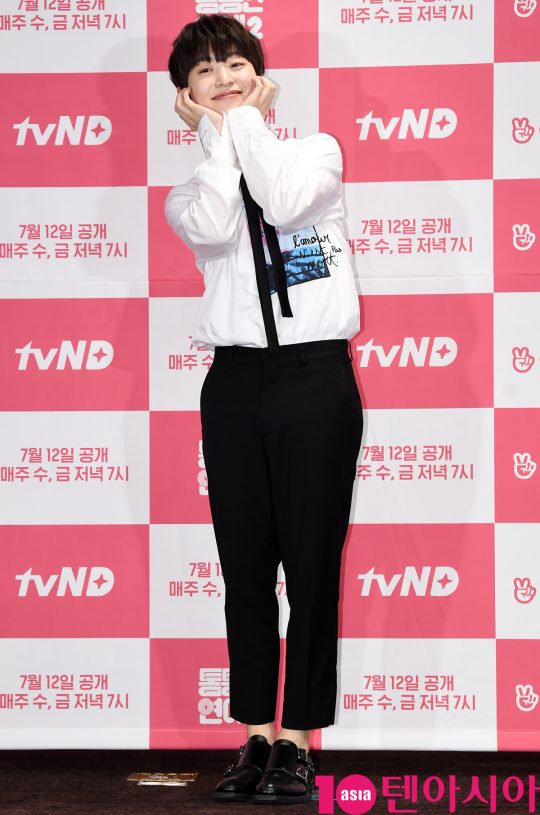 온앤오프 라운이 4일 오후 서울 여의도 켄싱턴호텔에서 열린 tvN D의 새 웹드라마 ‘통통한 연애2’ 제작발표회에 참석하고 있다.