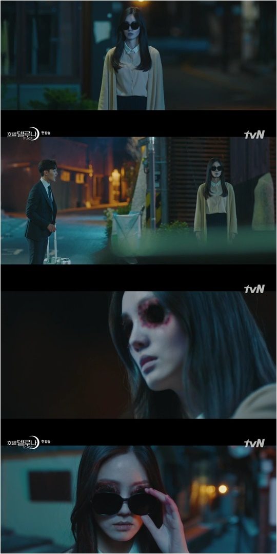 지난 13일 방영된 tvN 토일드라마 ‘호텔 델루나’ 방송화면.