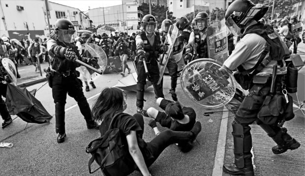 홍콩 반환 22주년…‘反中 시위’ 무력진압