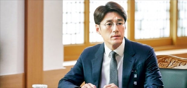 지난 1일 tvN에서 첫 방영한 정치 드라마 ‘60일, 지정생존자’.  /CJ ENM 제공 